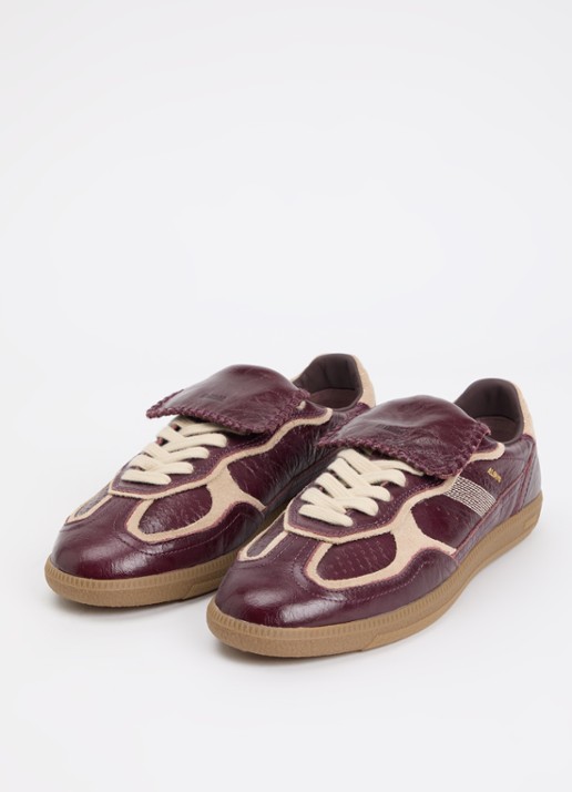 ALOHAS Tb.490 Club sneaker van lakleer met details van suède - detail 2 bordeauxrood