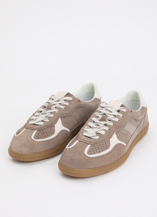 ALOHAS Tb.490 Rife sneaker van suède - detail 2 taupe