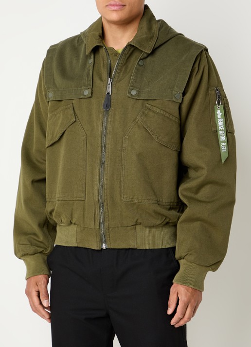 Alpha Industries CWU-45/P D-Tec gewatteerd bomberjack met capuchon - detail 2 olijfgroen