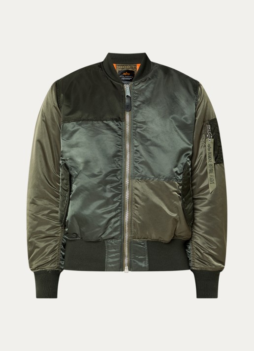 Alpha Industries MA-1 gewatteerd bomberjack met steekzakken - voorkant groen