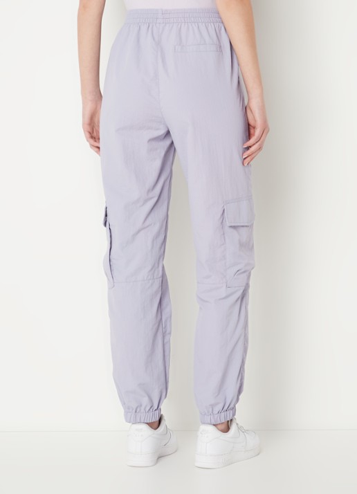 America Today Perry high waist tapered fit cargobroek  - achterkant lila