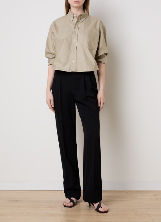 AMI Paris Cropped blouse met borstzak - voorkant 2 khaki