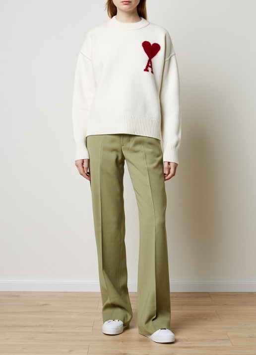 AMI Paris Fijngebreide pullover van wol met logo - voorkant 2 gebroken wit
