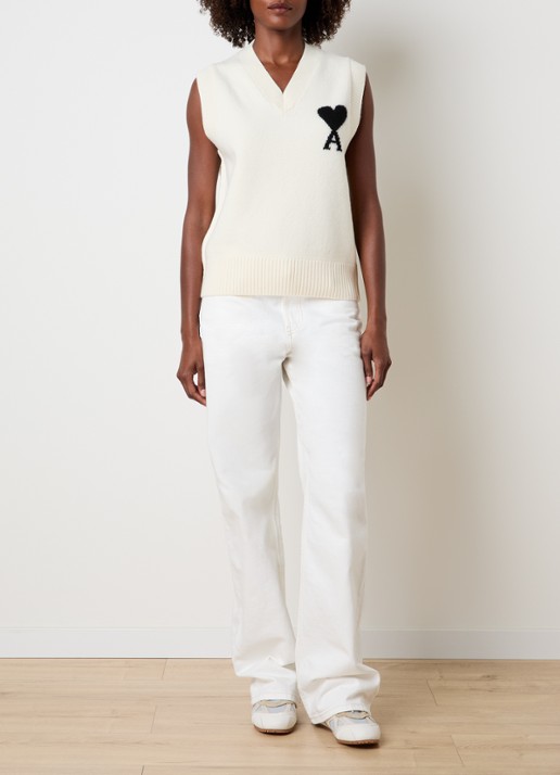 AMI Paris Fijngebreide spencer van wol met logo - voorkant 5 creme