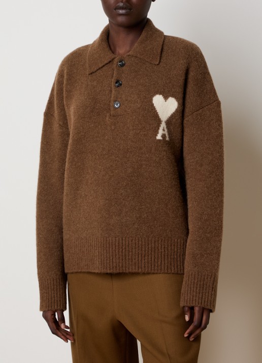 AMI Paris Fijngebreide trui in alpaca wolblend met logo - detail 3 bruin