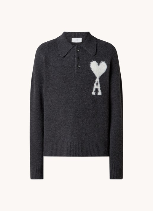 AMI Paris Grofgebreide trui in alpaca wolblend met polokraag en ingebreid logo - voorkant donkergrijs