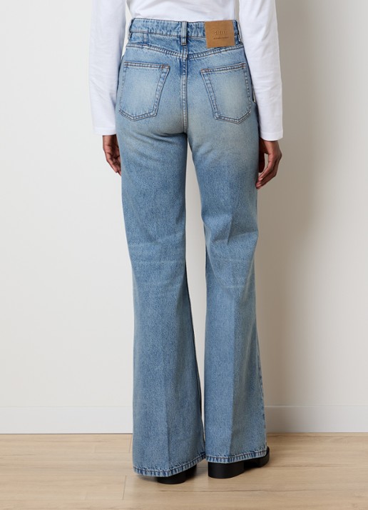 AMI Paris High waist flared jeans met lichte wassing - achterkant indigo