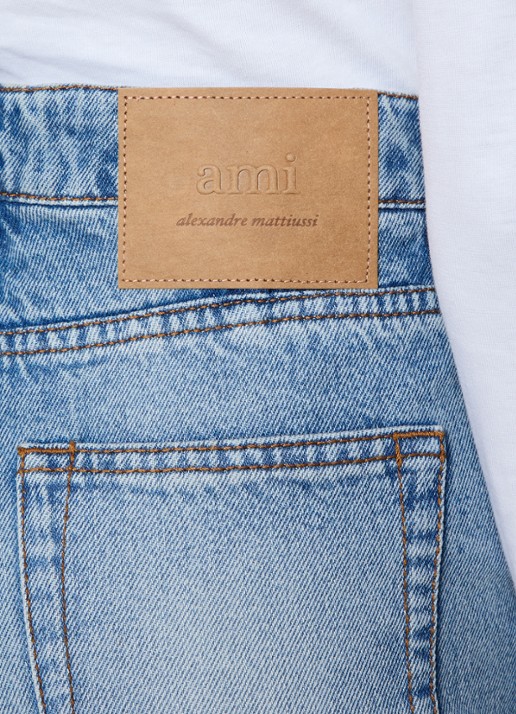 AMI Paris High waist flared jeans met lichte wassing - detail 4 indigo