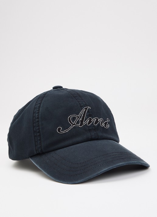 AMI Paris Pet met logo