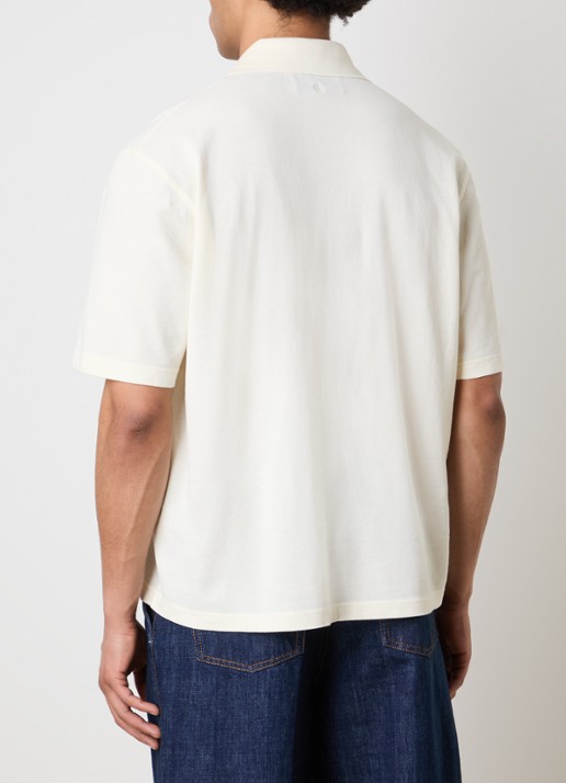 AMI Paris Regular fit polo van piqué katoen met logoborduing - achterkant 5 naturel