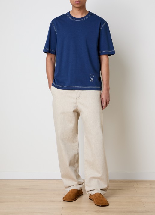 AMI Paris T-shirt met logoborduring - voorkant 4 indigo
