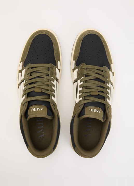 AMIRI Skel Top Low sneaker van suède met leren details - detail 4 bronsgroen