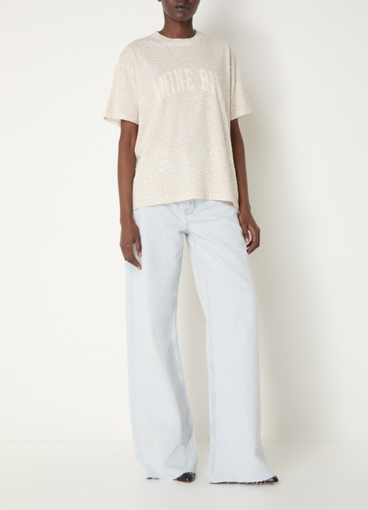Anine Bing Cade T-shirt met panterprint - voorkant 3 beige