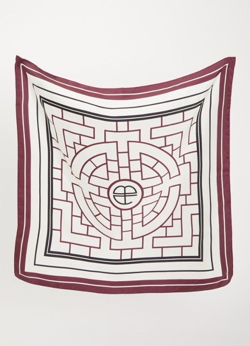 Anine Bing York sjaal van zijde met logoprint 60 x 60 cm - detail bordeauxrood
