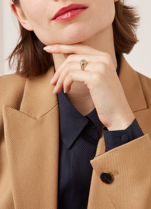 Anna + Nina Betsy Pink ring van 14 karaat geelgoud - voorkant 2 geelgoud