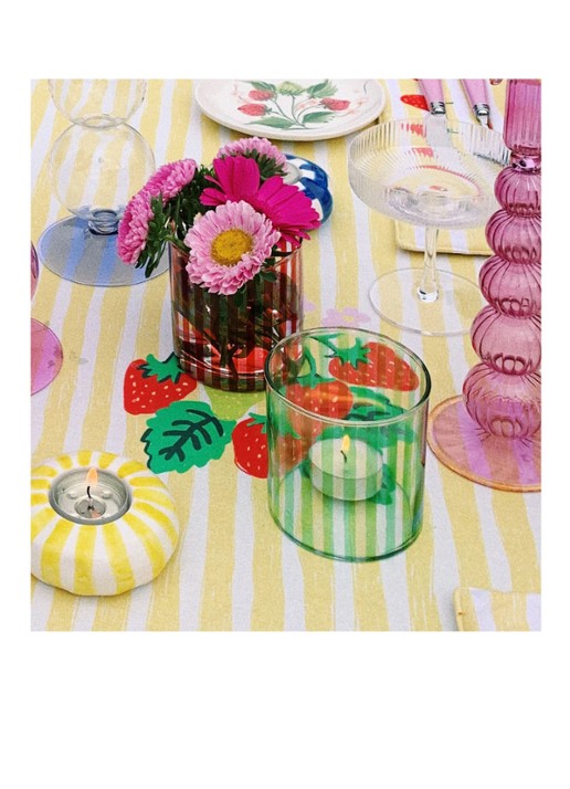 Anna + Nina Candy waxinelichthouder 9 cm - detail steenrood