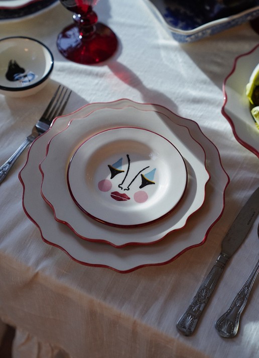 Anna + Nina Carmine dinerbord 26 cm - voorkant 3 roze