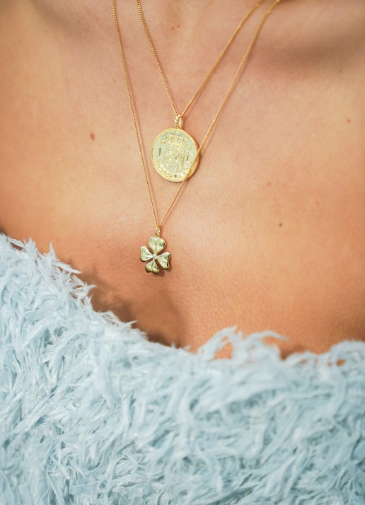 Anna + Nina Fortunate Coin hanger verguld - voorkant 2 goud
