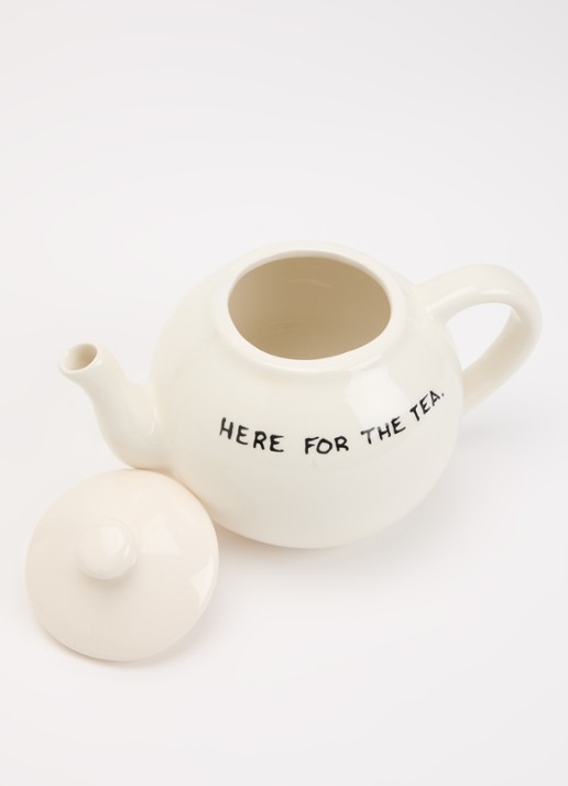 Anna + Nina Here For The Tea theepot 1 liter - voorkant 2 gebroken wit