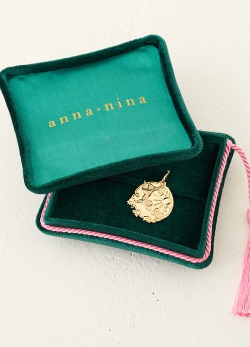 Anna + Nina Memorable friendship hanger verguld  - detail 2 goud
