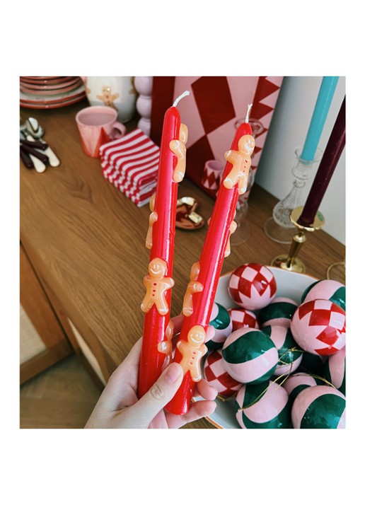 Anna + Nina Sweet Gingerbread kaars set van 2  - voorkant 3 rood
