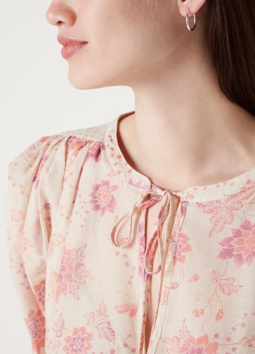 Anna + Nina Thick Plain Large enkele oorring van zilver - detail zilver