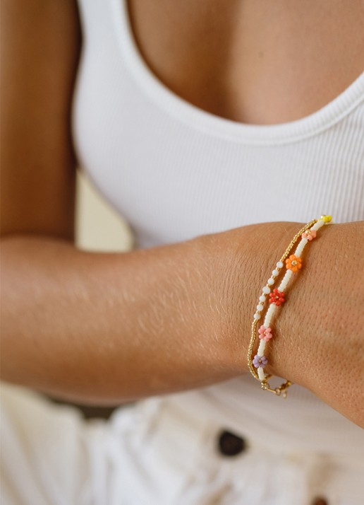 ANNI LU Bead & gem kralenarmband verguld - voorkant 2 parelmoer