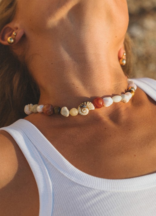 ANNI LU Seaside ketting verguld - voorkant 2 beige