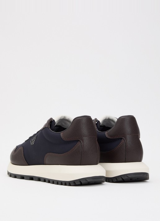 Armani ASV Nylon sneakers met leren details en logo  - achterkant 4 donkerblauw