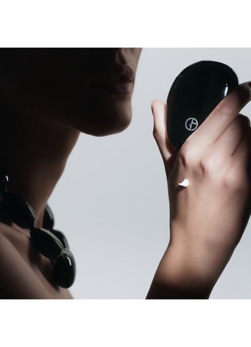 Armani Beauty Crema Nera - handcrème - detail 5 undefined