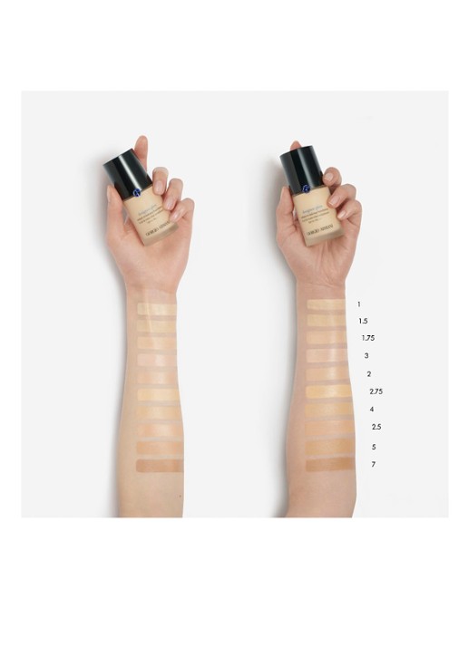 Armani Beauty Designer Glow Foundation - detail 6 2