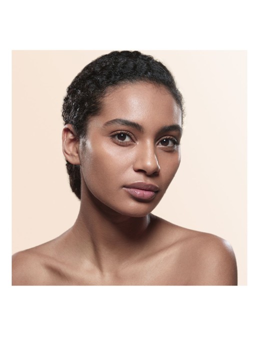 Armani Beauty Luminous Silk Foundation - detail 7 8.75