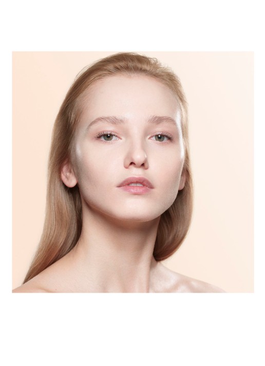 Armani Beauty Luminous Silk Foundation - detail 6 4