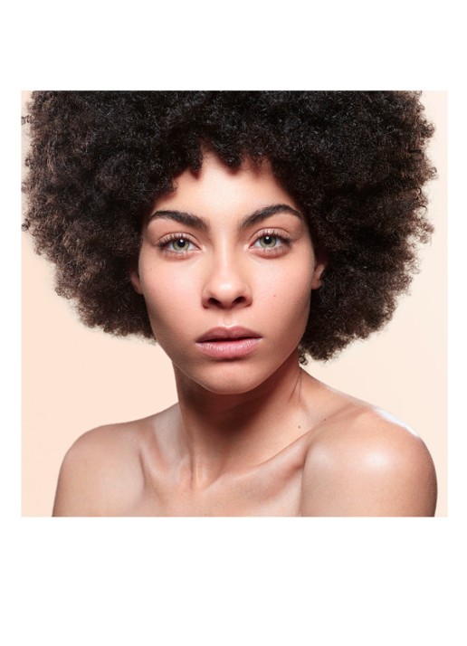 Armani Beauty Luminous Silk Foundation - detail 6 7.5