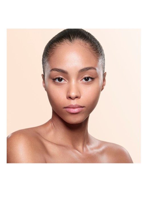 Armani Beauty Luminous Silk Foundation - detail 6 8.5