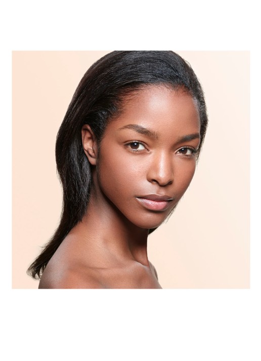 Armani Beauty Luminous Silk Foundation - detail 4 11