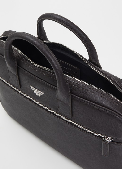 Armani Business Regenerated businesstas van imitatieleer - detail bruin