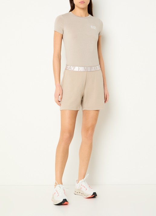 Armani High waist straight fit korte broek met logoband en steekzakken - voorkant 4 beige