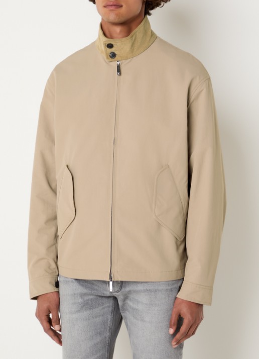Armani Jack met klepzakken