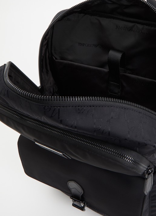 Armani Rugzak met logoprint en 15 inch laptopvak - detail zwart