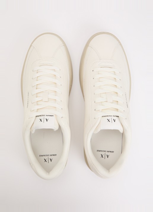 Armani Sneaker van leer met logo - detail 3 creme