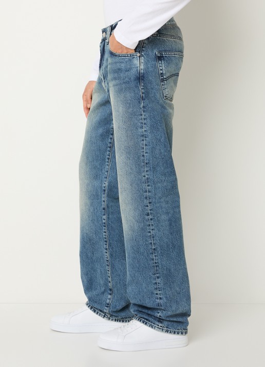Armani Straight leg jeans met donkere wassing - detail 5 blauw