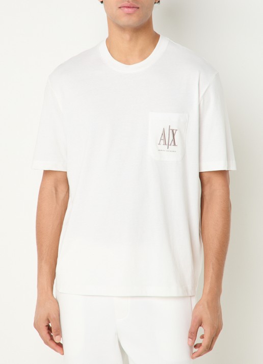 Armani T-shirt met borstzak en logoborduring