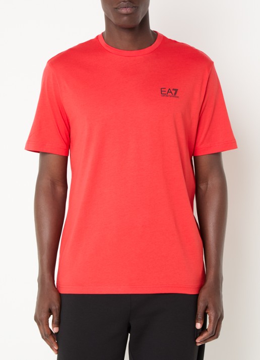 Armani T-shirt met logo- en backprint - detail 4 rood