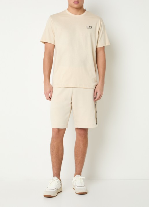 Armani T-shirt met logo- en backprint - voorkant 2 creme