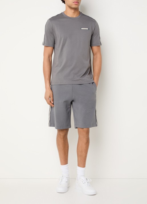 Armani T-shirt met logoband - voorkant 2 khaki