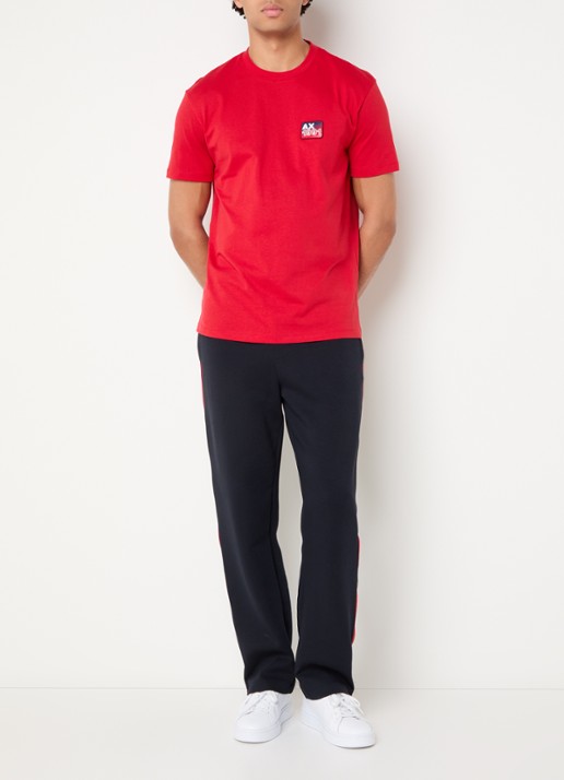 Armani T-shirt met logoborduring - voorkant 4 rood