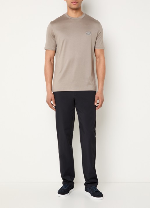 Armani T-shirt met logoborduring - voorkant 4 donkerbeige
