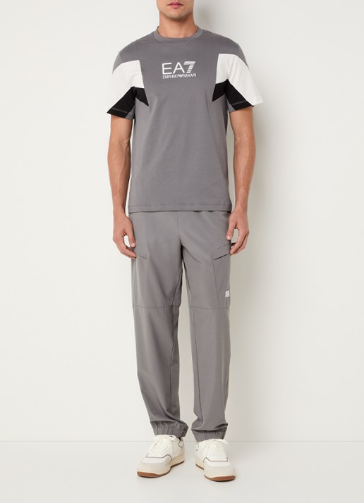 Armani T-shirt met logoprint - voorkant 2 grijs