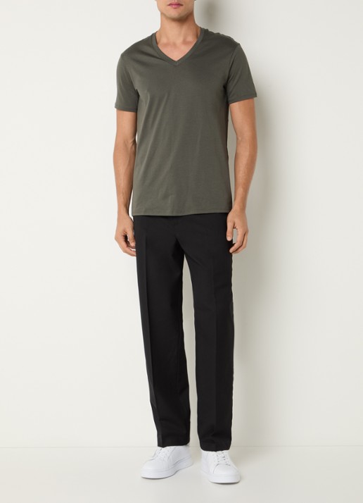 Armani T-shirt van pima katoen met V-hals - voorkant 3 olijfgroen